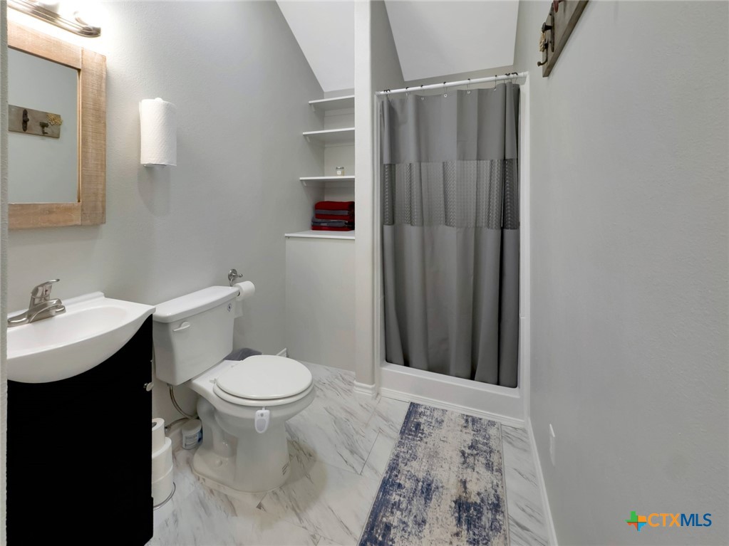 8078 State Highway 35 Property Photo 22