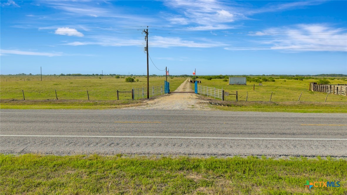 8078 State Highway 35 Property Photo 31
