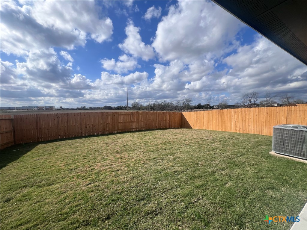 1644 Layne Loop Property Photo 23