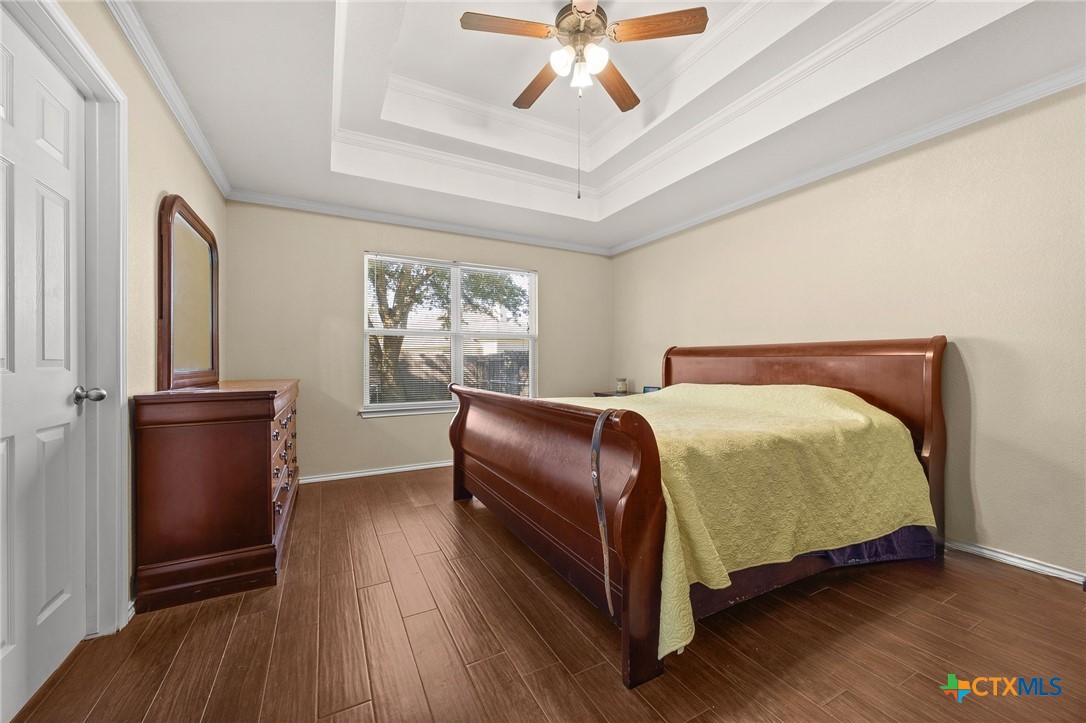 910 Neuberry Cliffe Property Photo 14