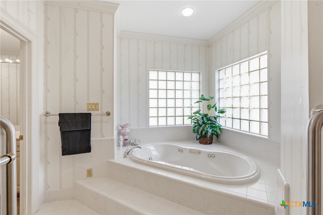 115 Alameda Circle Property Photo 24