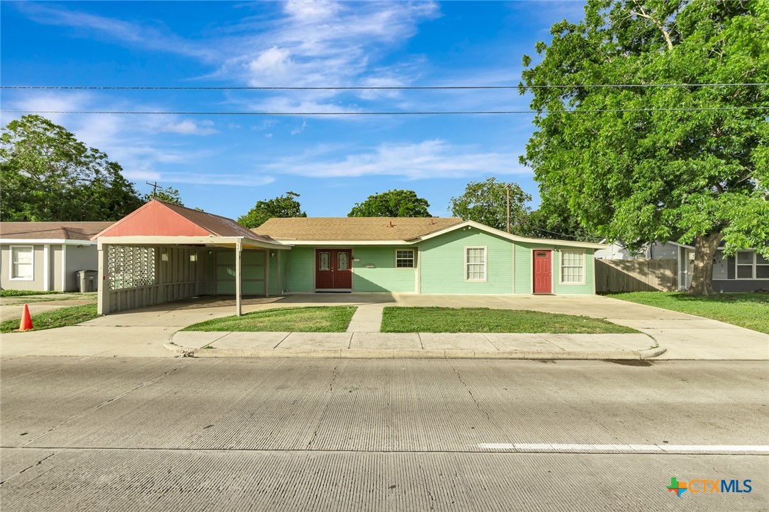 1504 Sam Houston Drive Property Photo 1