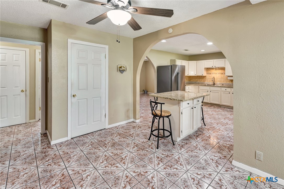 1504 Sam Houston Drive Property Photo 8