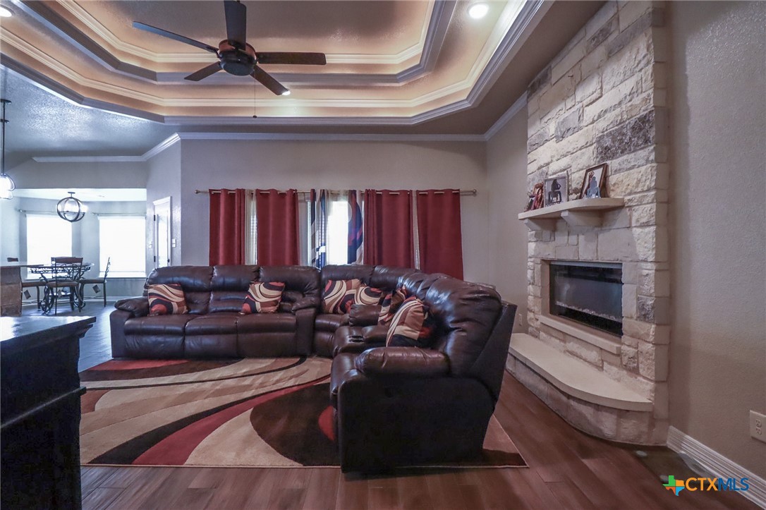 8107 Preston Hollow Drive Property Photo 6