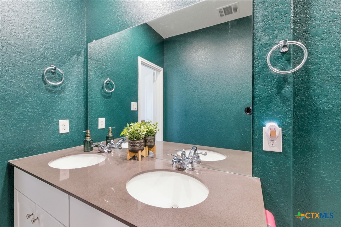 6067 Draw Loop Property Photo 22