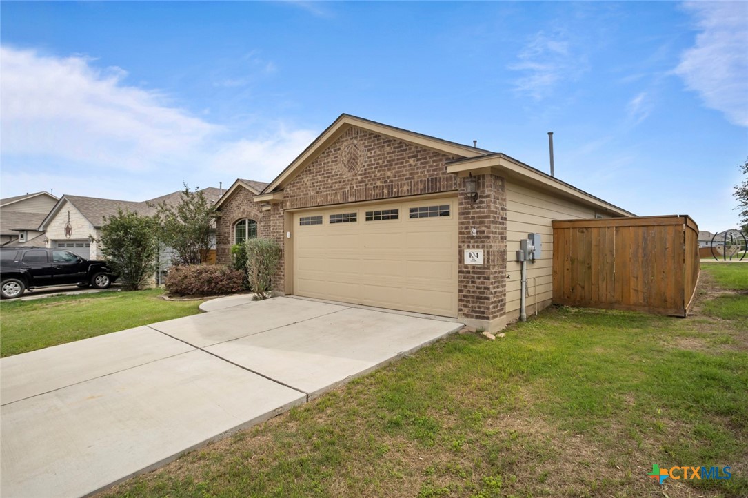 104 Cypress Hills Road Property Photo 5