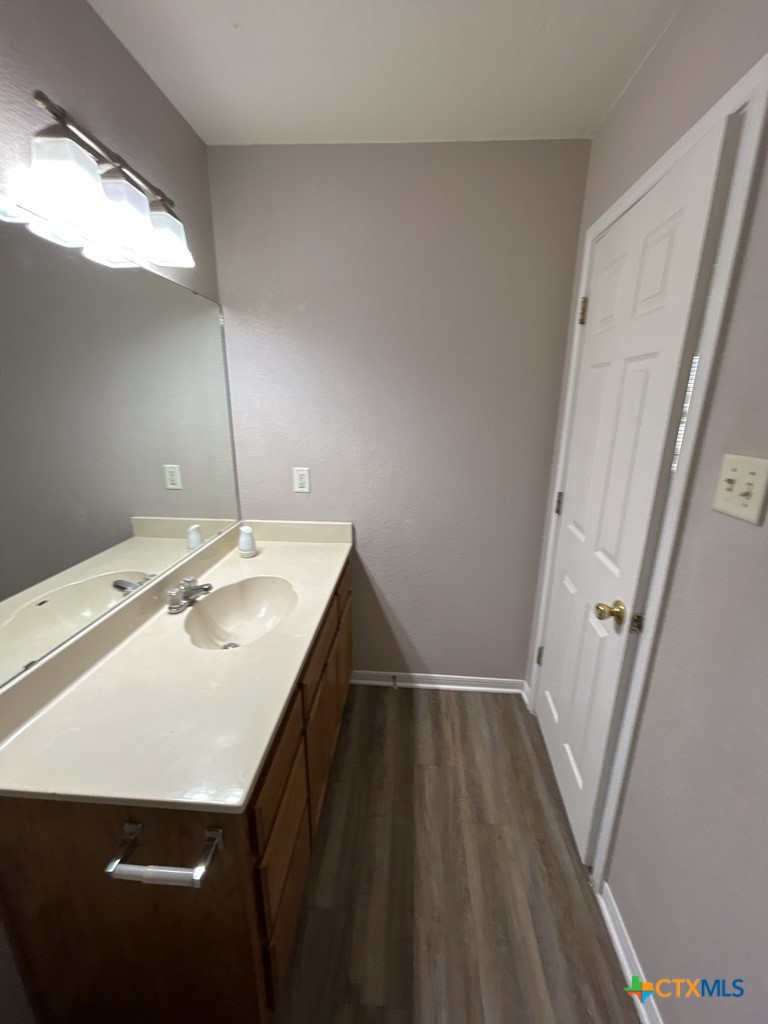 202 W Truman Avenue Property Photo 11