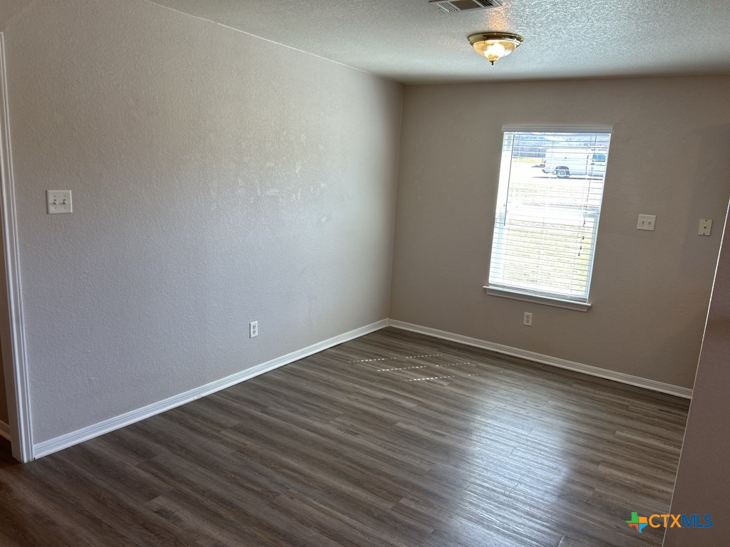202 W Truman Avenue Property Photo 14