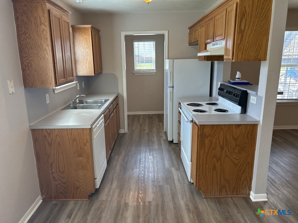 202 W Truman Avenue Property Photo 18