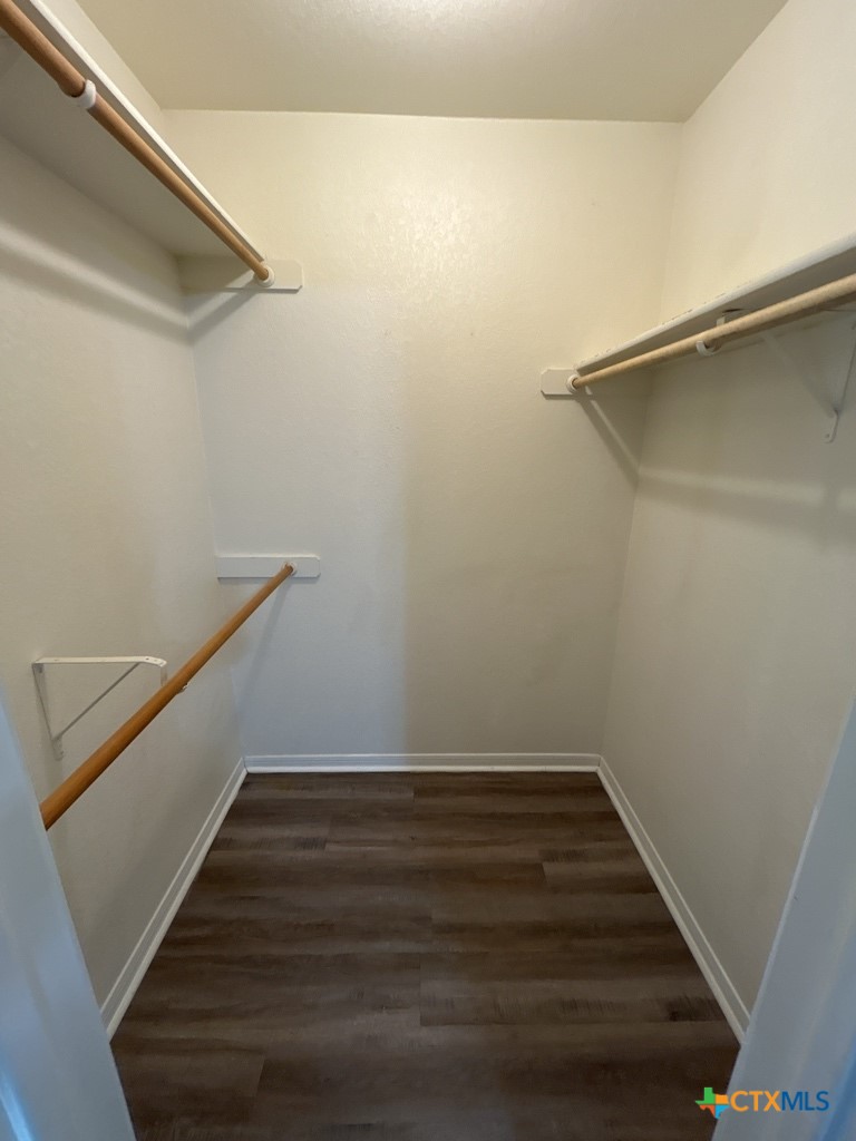 202 W Truman Avenue Property Photo 21
