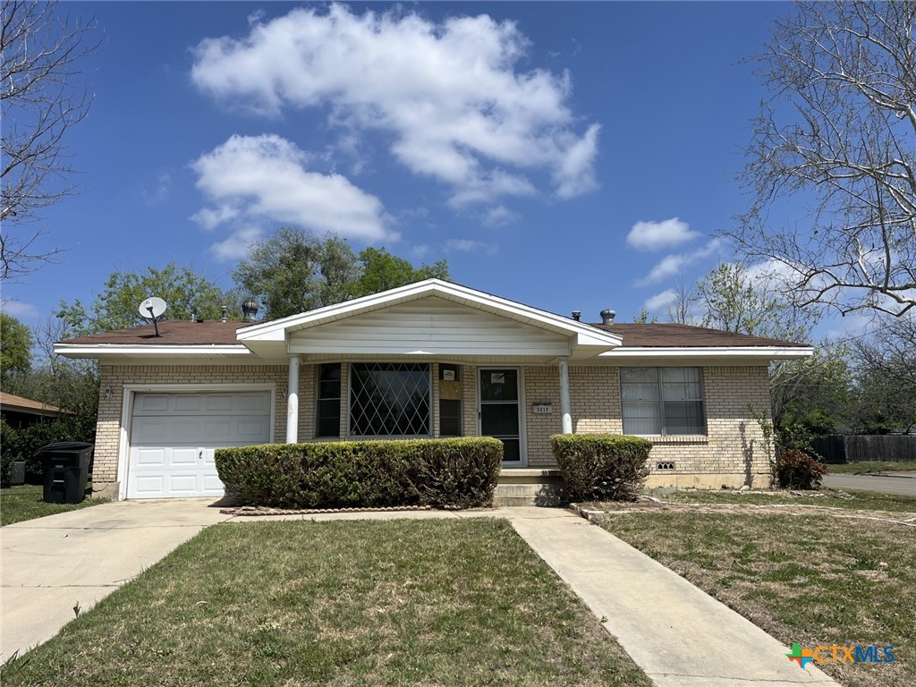 3217 Lake Inks Avenue Property Photo 1
