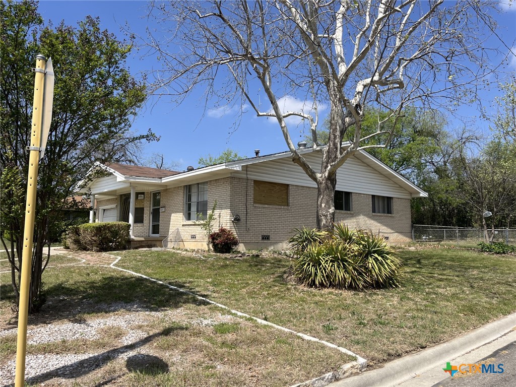 3217 Lake Inks Avenue Property Photo 3