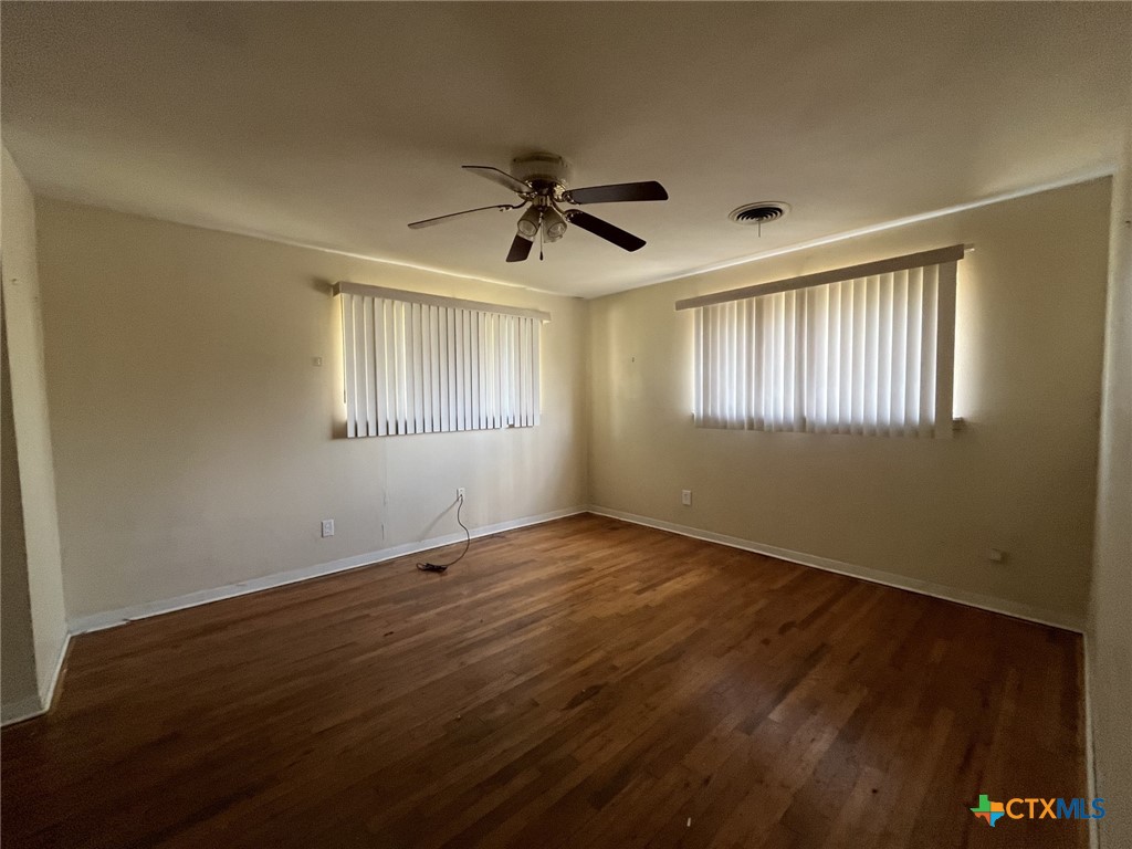 3217 Lake Inks Avenue Property Photo 4