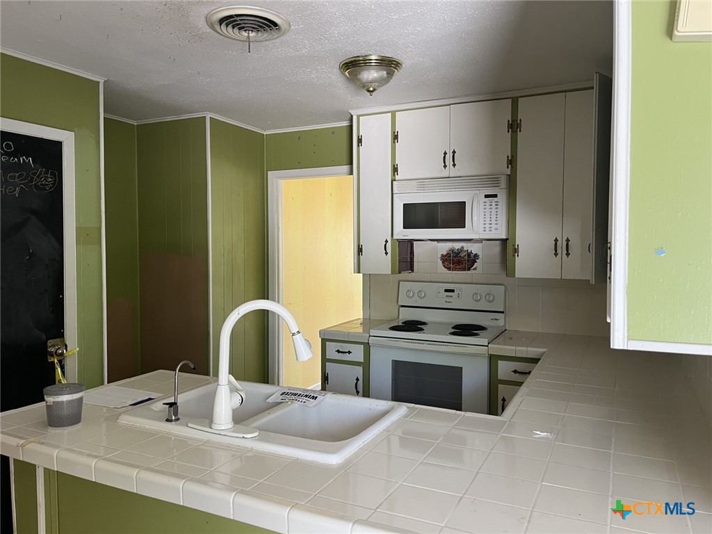 3217 Lake Inks Avenue Property Photo 12