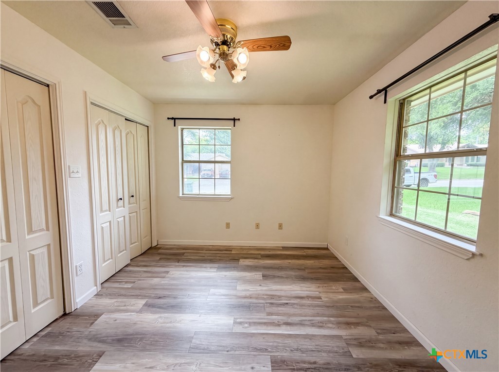 410 Cole Avenue Property Photo 8