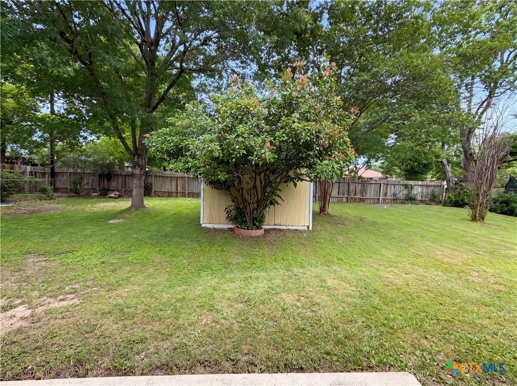 410 Cole Avenue Property Photo 14