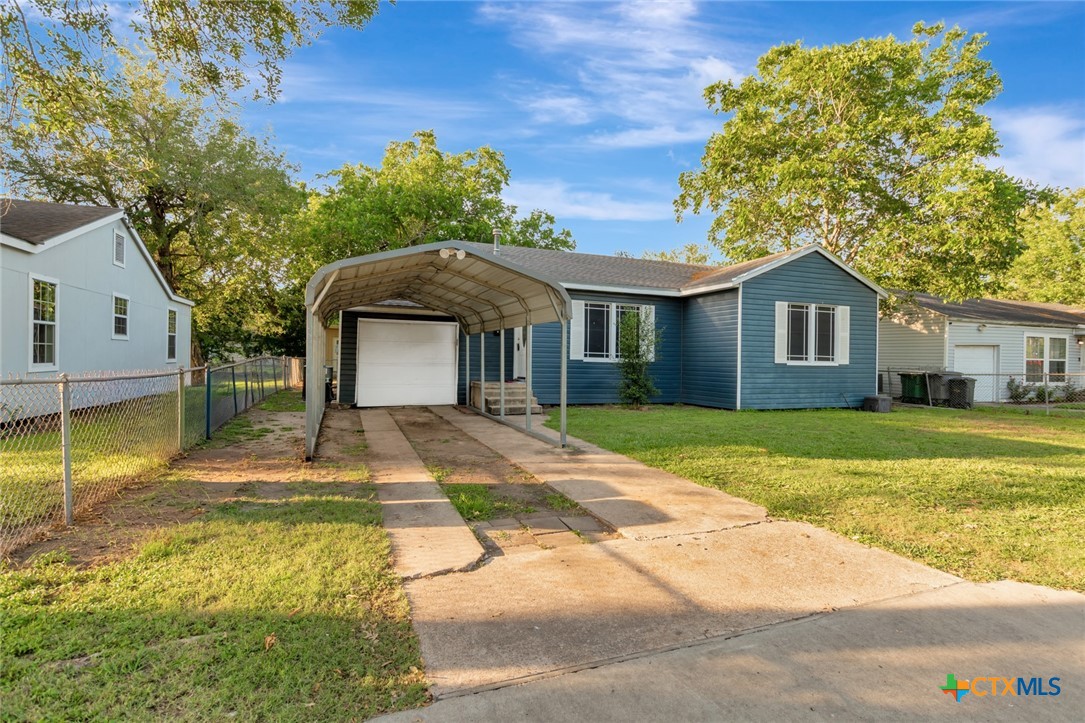 2402 E Brazos Street Property Photo 1