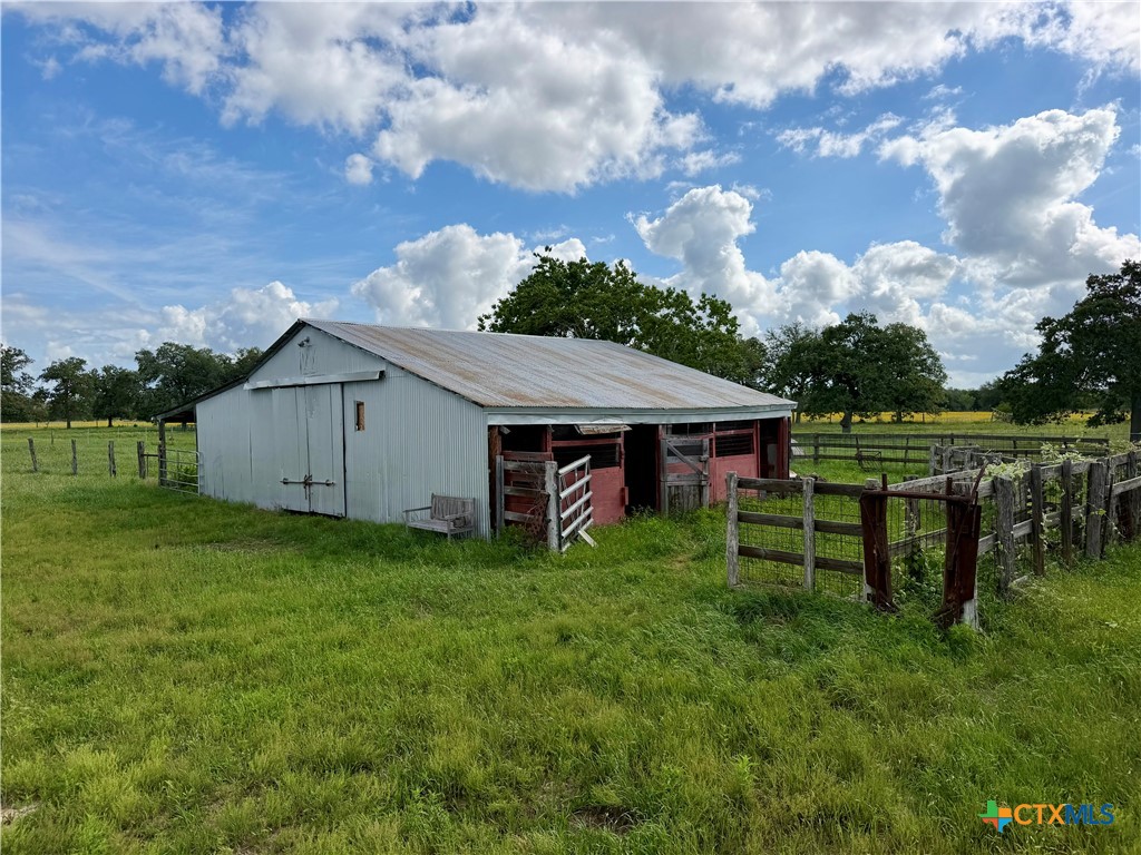 15631 Fm 682 - Tract B Property Photo 10