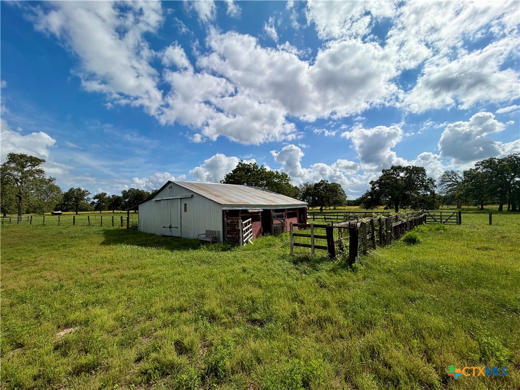 15631 Fm 682 - Tract B Property Photo 11