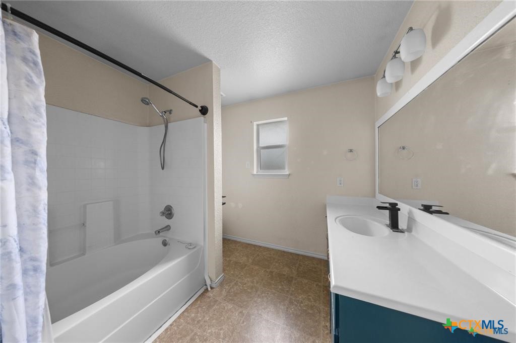 3810 John Haedge Drive Property Photo 17