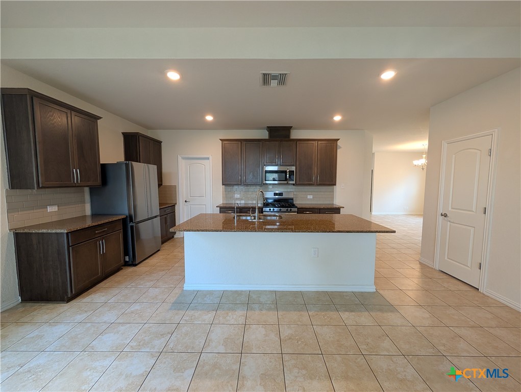 2241 Windswept Way Property Photo 6