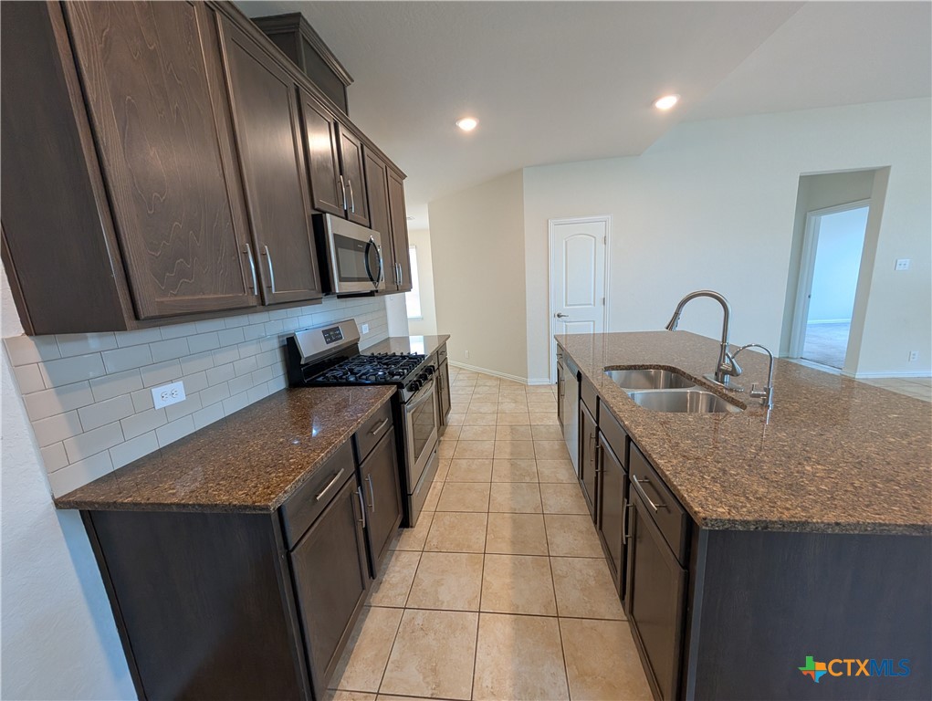 2241 Windswept Way Property Photo 7