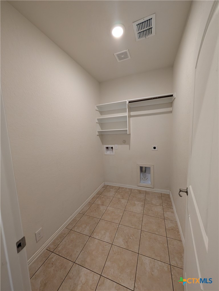 2241 Windswept Way Property Photo 19