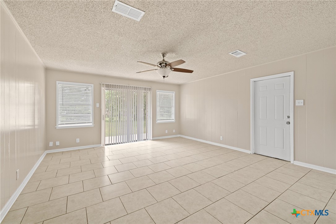 1609 Linwood Road Property Photo 6