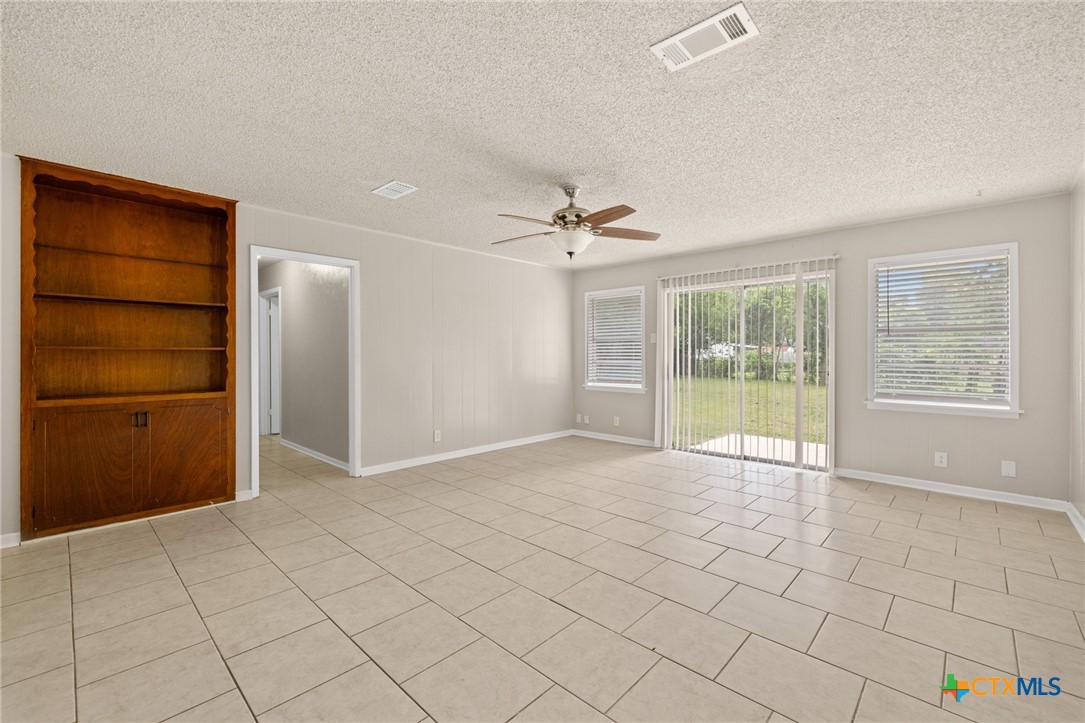 1609 Linwood Road Property Photo 9