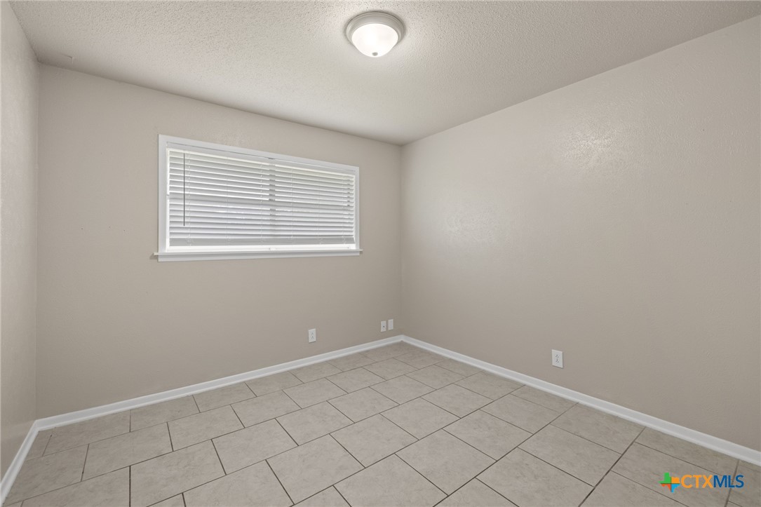 1609 Linwood Road Property Photo 15