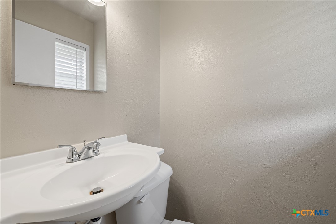 1609 Linwood Road Property Photo 18