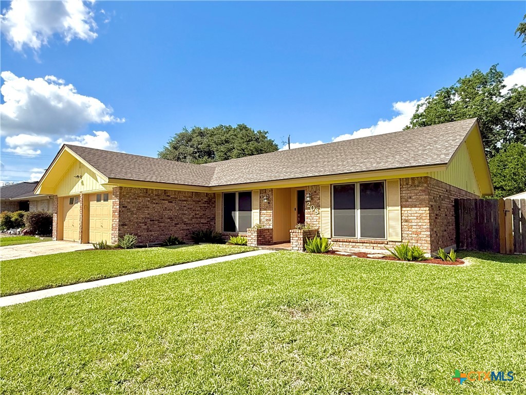 208 Richmond Drive Property Photo 1