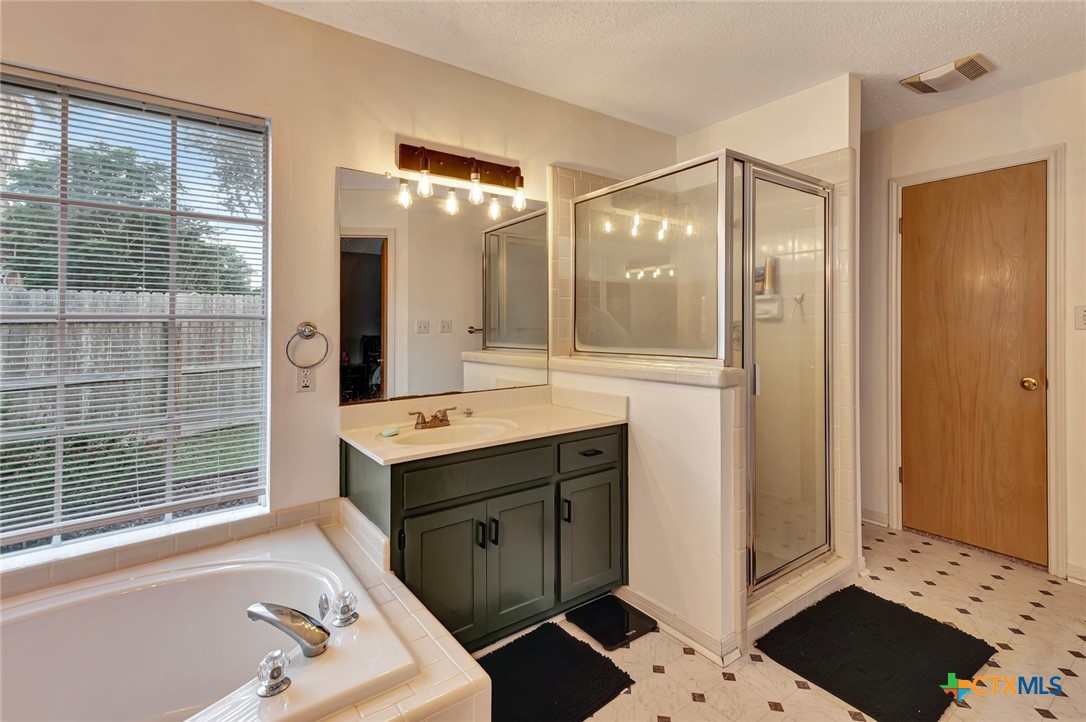 103 Ashland Creek Property Photo 15