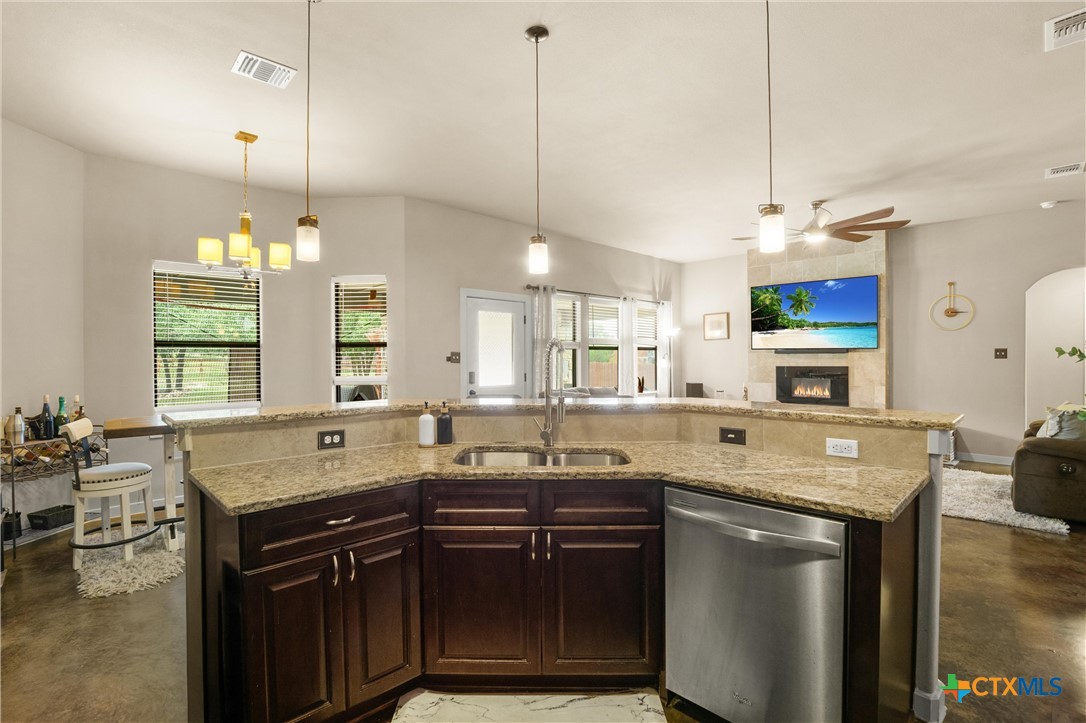 120 Fort Donelson Drive Property Photo 13