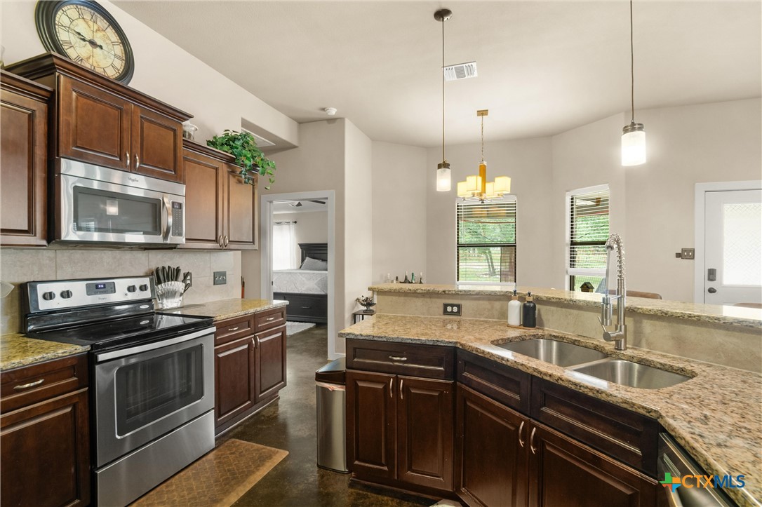 120 Fort Donelson Drive Property Photo 14