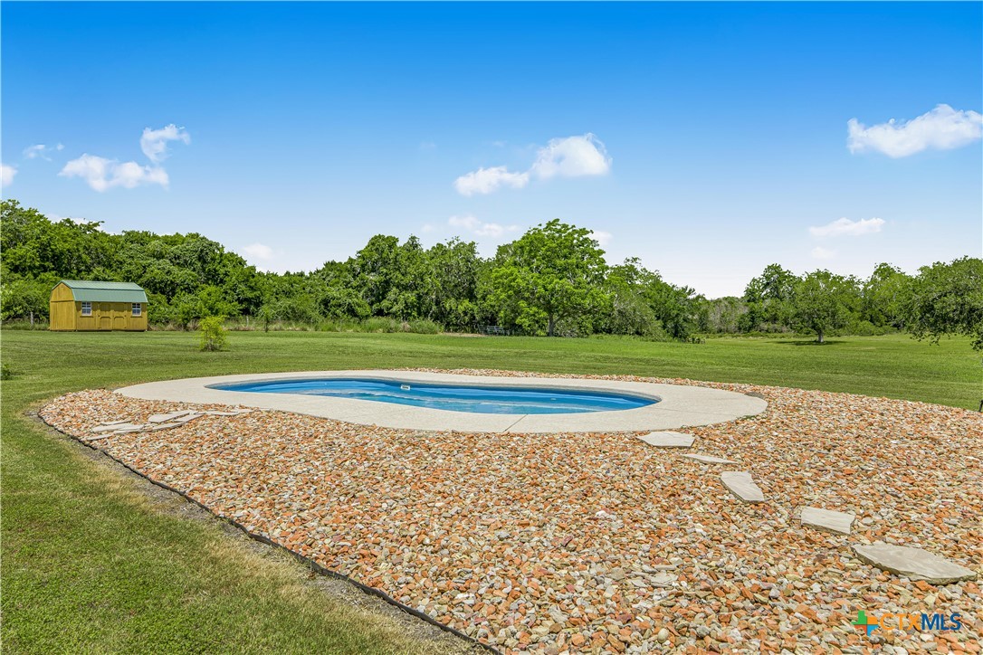 4516 Fm 1090 Property Photo 28