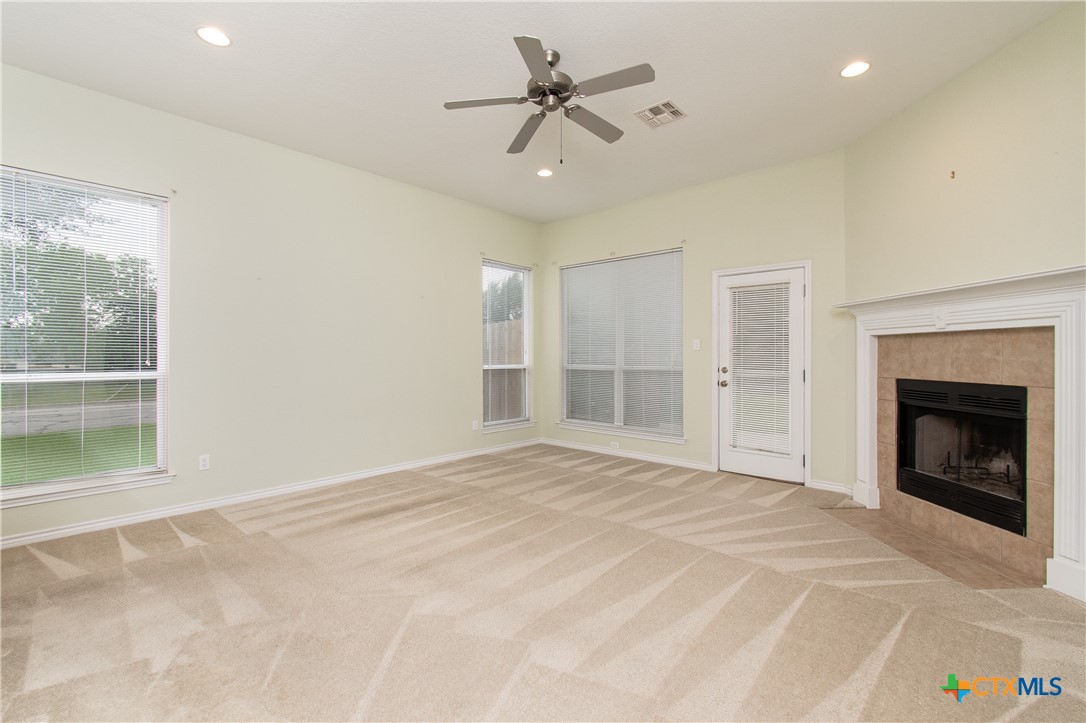 5812 Ellington Court Property Photo 5