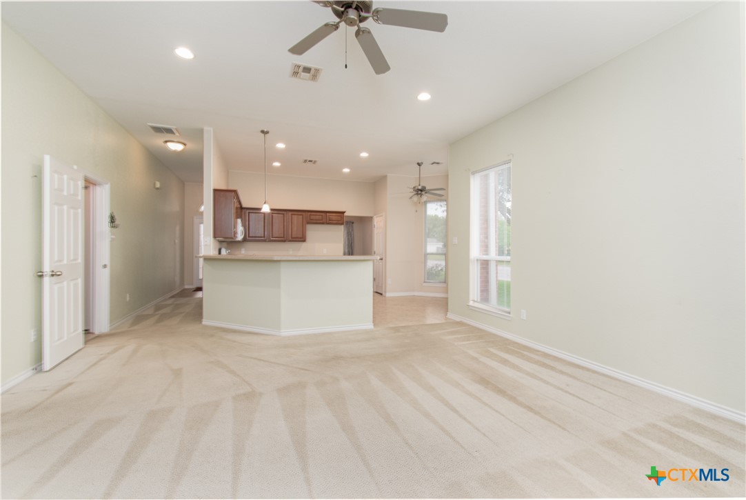 5812 Ellington Court Property Photo 10