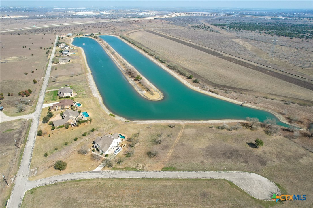 10700 Aqualux Cove Property Photo 8