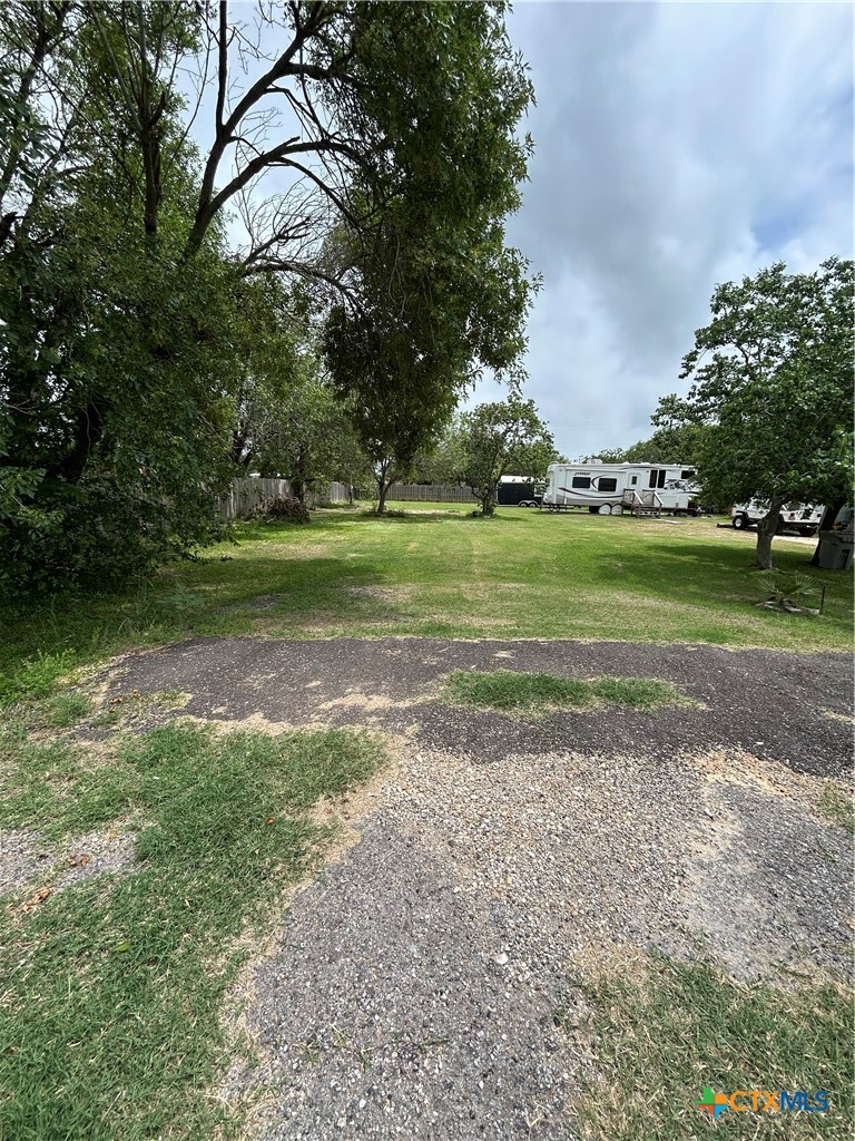 1201 W Broadway Avenue Property Photo 3