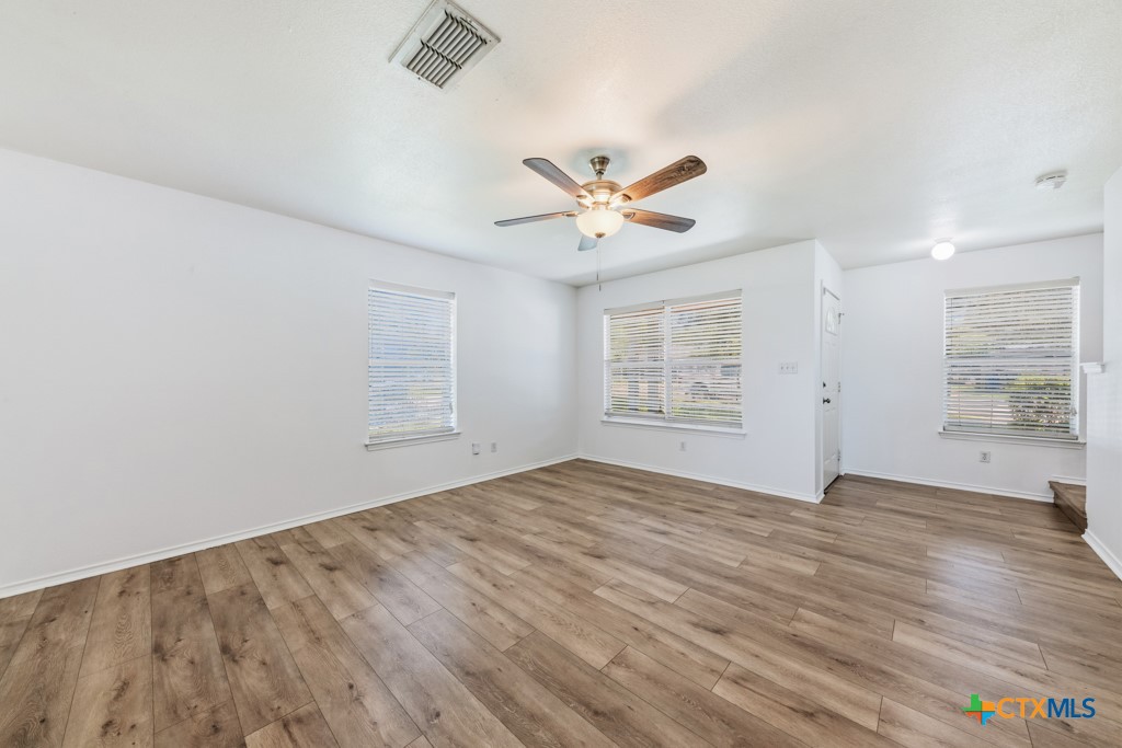 527 Roosevelt Drive Property Photo 7