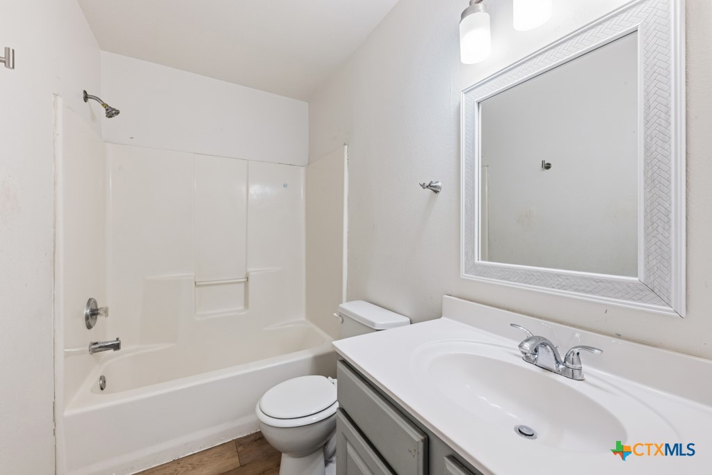527 Roosevelt Drive Property Photo 18