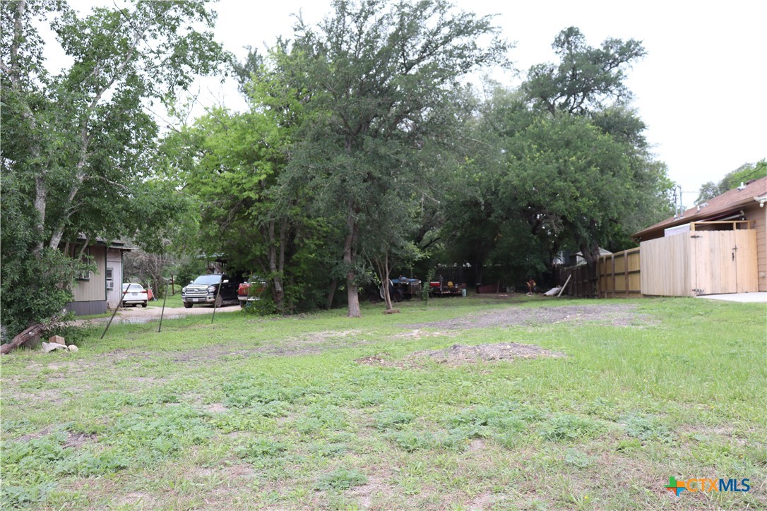 821 N Commerce Street Property Photo 1