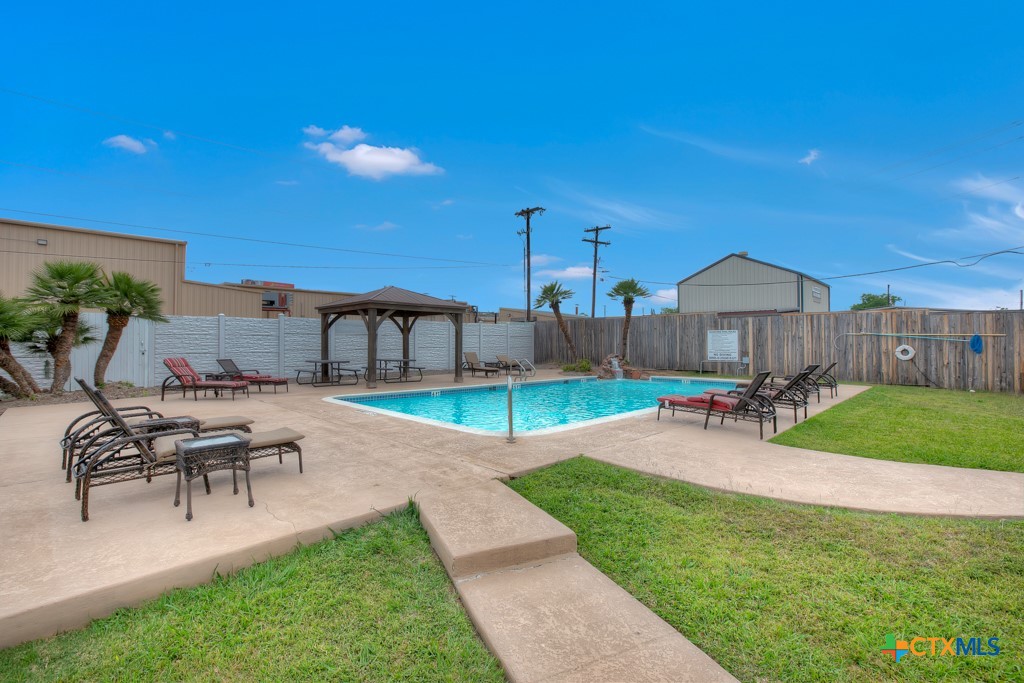 1116 River Rock Property Photo 36
