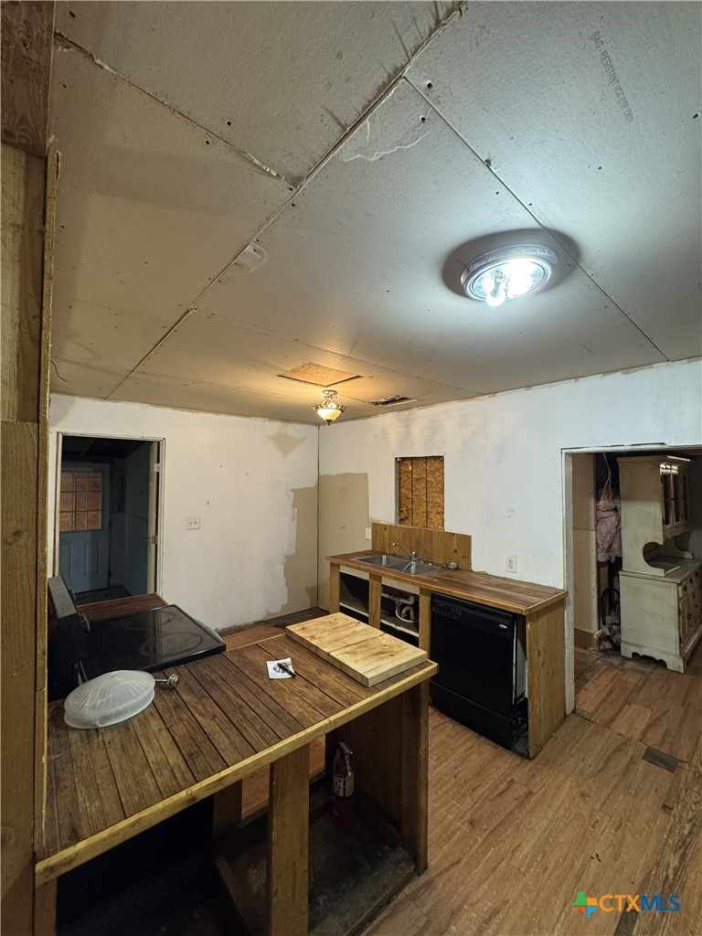 1875 County Road 3155 Property Photo 12