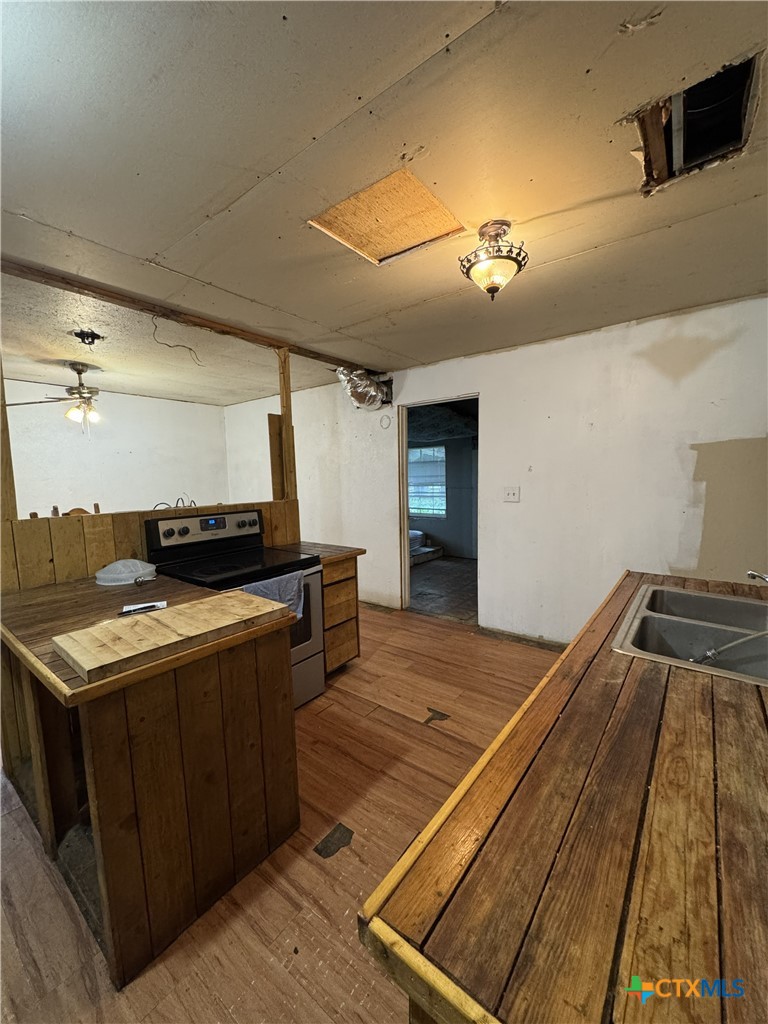 1875 County Road 3155 Property Photo 13