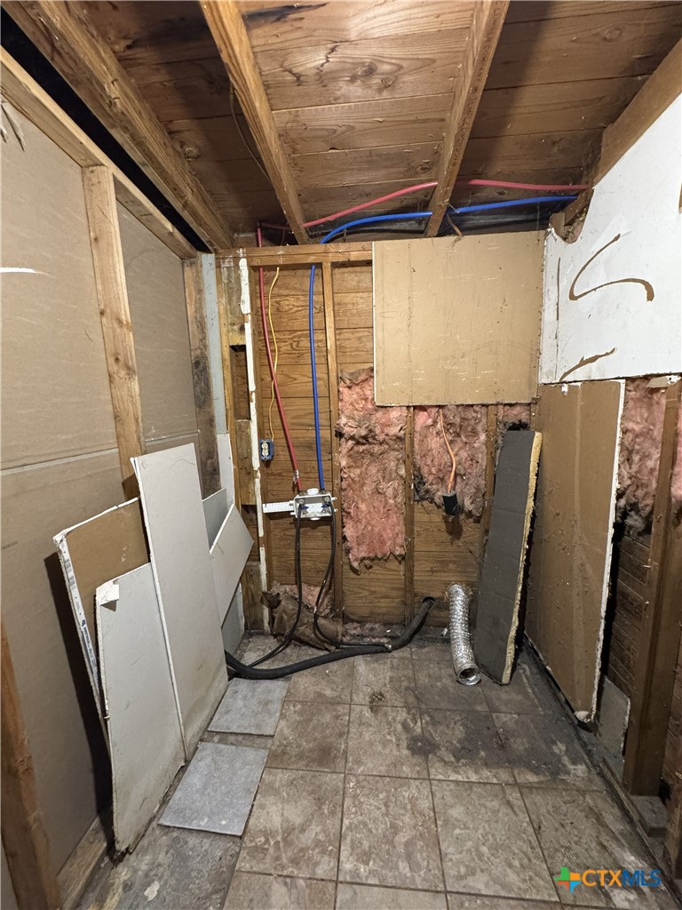 1875 County Road 3155 Property Photo 21