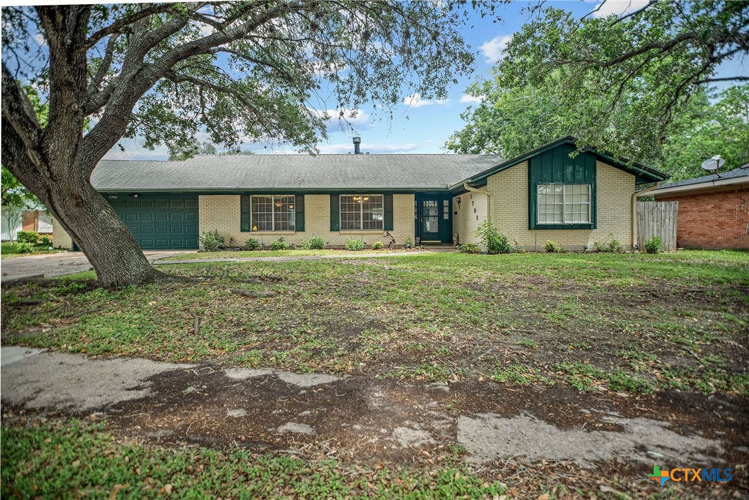 1706 College Drive Property Photo 1