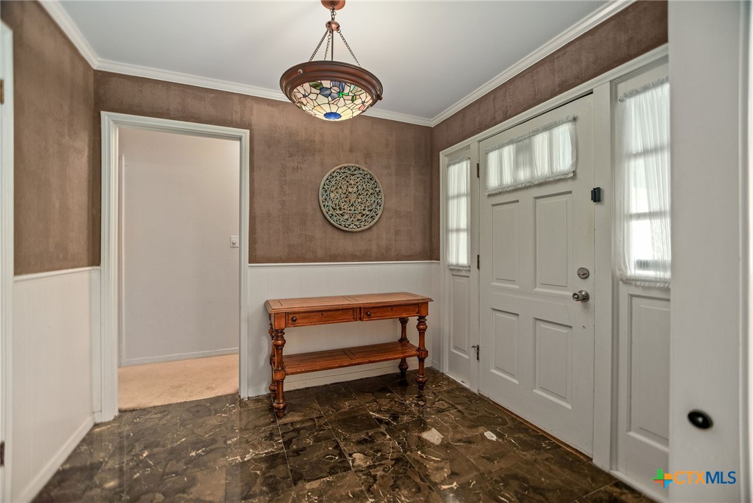 1706 College Drive Property Photo 5