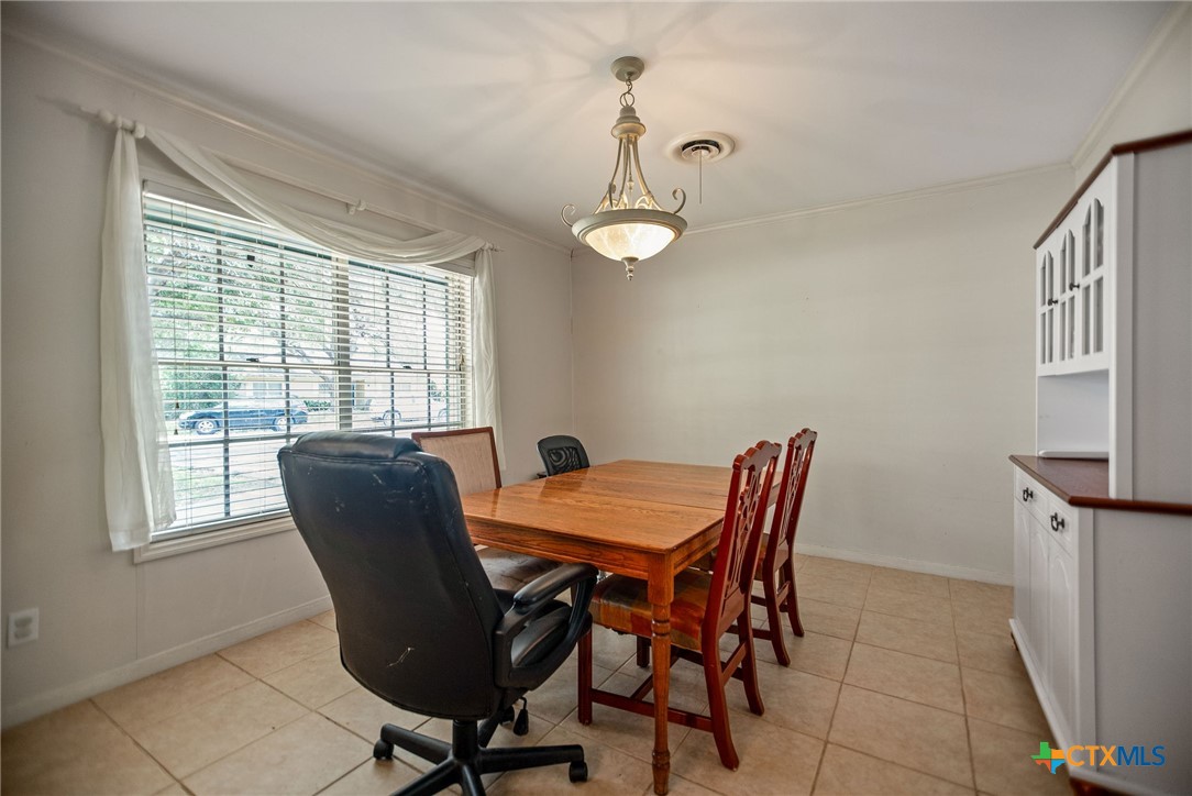 1706 College Drive Property Photo 8